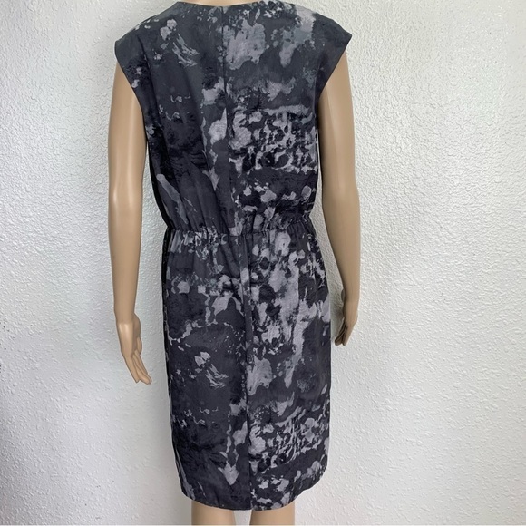 LOFT Gray Casual Fit & Flare faux wrap mini dress gray neutral 6 dainty office - Picture 9 of 13